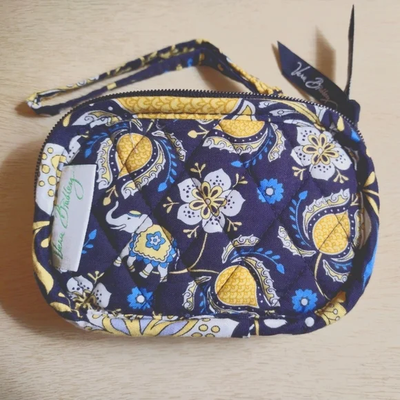 Vera Bradley Ellie Blue (Fall 2009) Wristlet Coin Purse - Picture 4 of 5